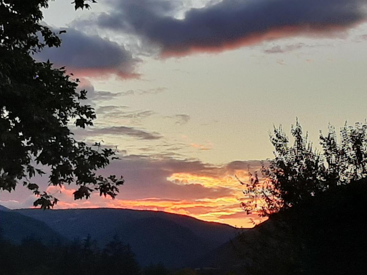 Affittacamere Il Tiro A Segno Norcia Bagian luar foto